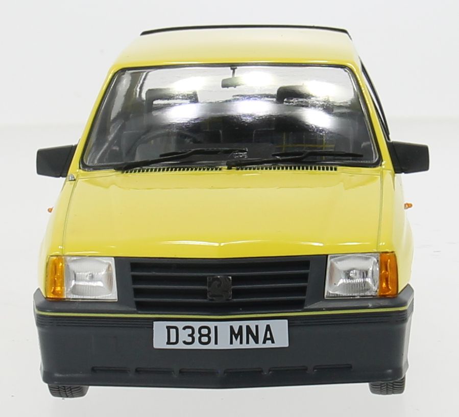 Vauxhall Corsa A SR 1983 Yellow 1:18 Scale Diecast Model Car Group