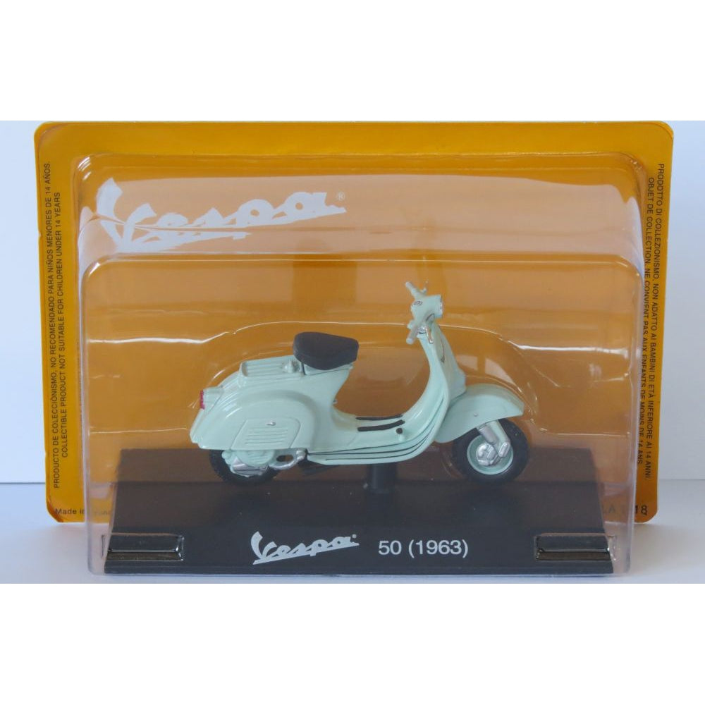 Vespa 50 1963 white 1:18 Scale Diecast Model