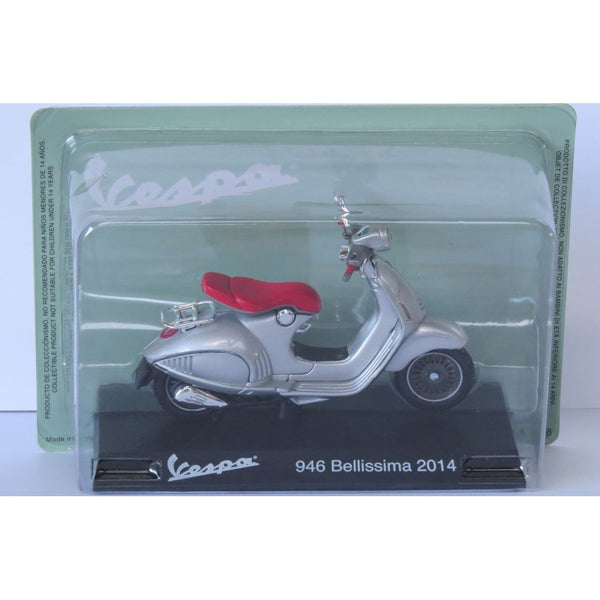 Vespa 946 Bellisima 2014 silver 1:18 Scale Diecast Model