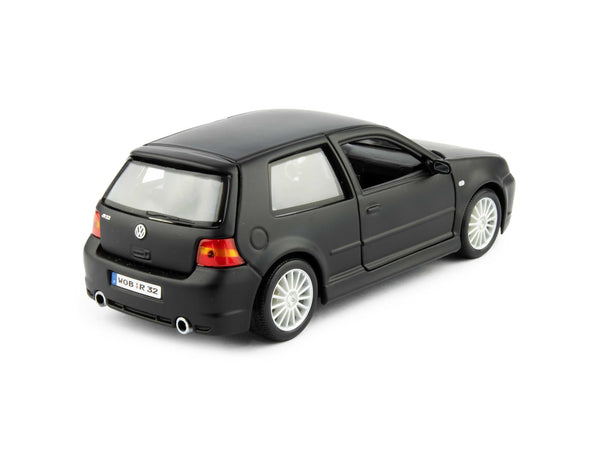 Volkswagen Golf Mk4 R32 Black 1:24 Scale Maisto Diecast Model