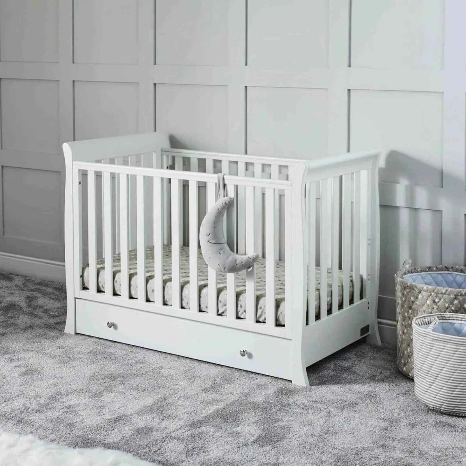 Ickle Bubba Snowdon Mini Cot Bed White - Premium Sprung Mattress