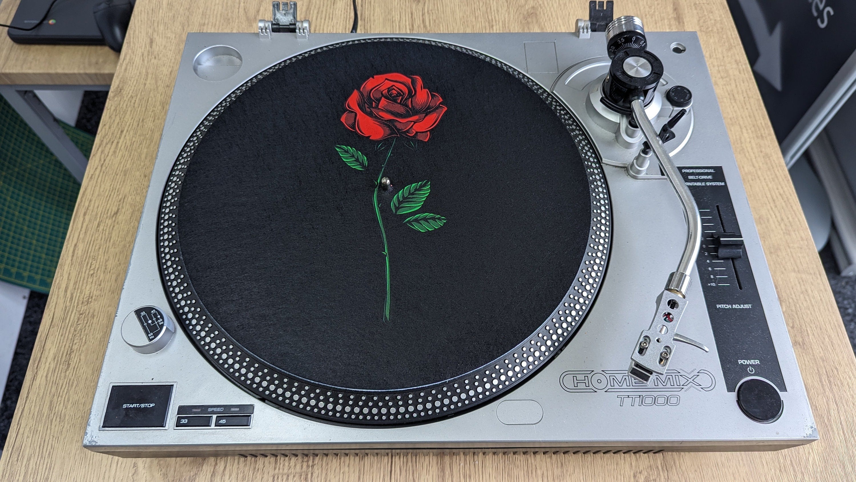 The Rose Slipmat – 7"/12" Vinyl Turntable Mat