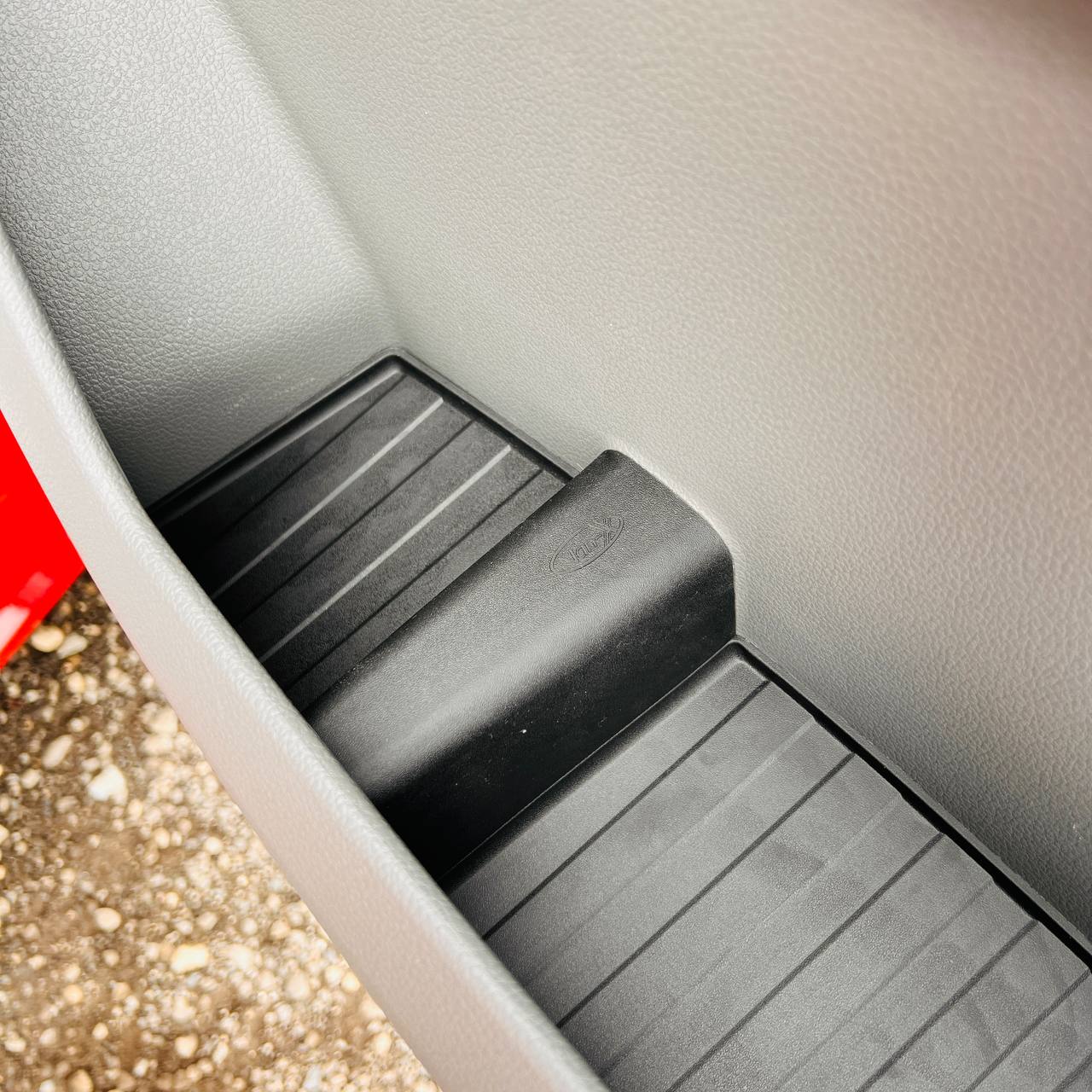 For VW Crafter New Shape Rubber Door Liner Pocket Inserts Black