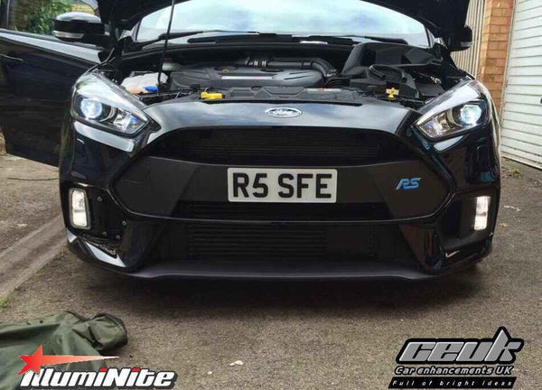 IllumiNite H11 Fog / Cornering Bulbs (PGJ17 / 711)