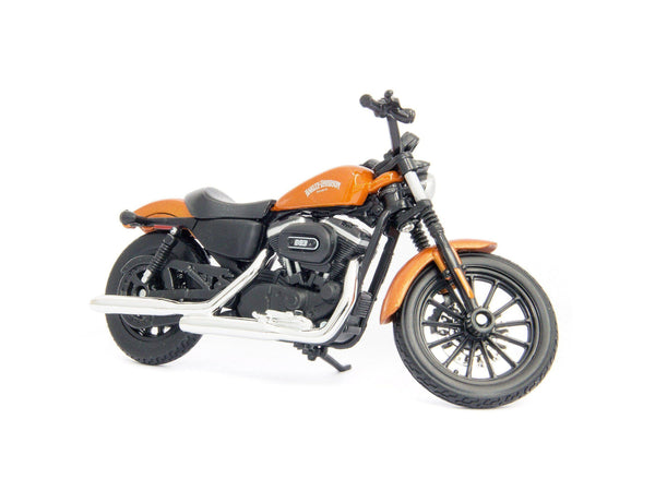 Harley-Davidson Sportster Iron 883 2014 orange- 1:18 Scale Motorbike Model