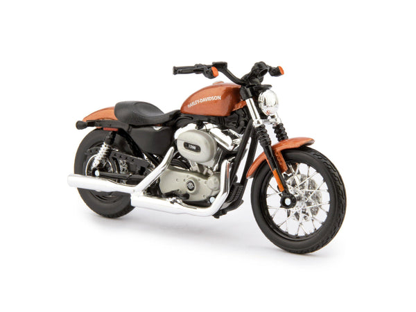 Harley-Davidson XL 1200N Nightster 2007 bronze - 1:18 Scale Motorbike Model