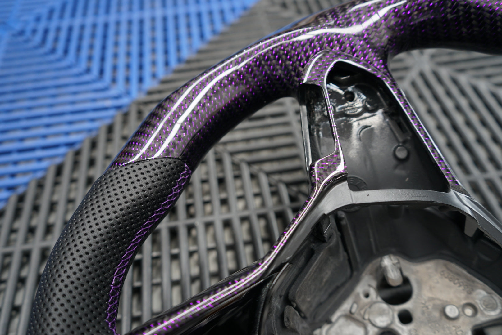 Volkswagen Transporter T6.1 Carbon Fibre Steering Wheel (2020+ Models)