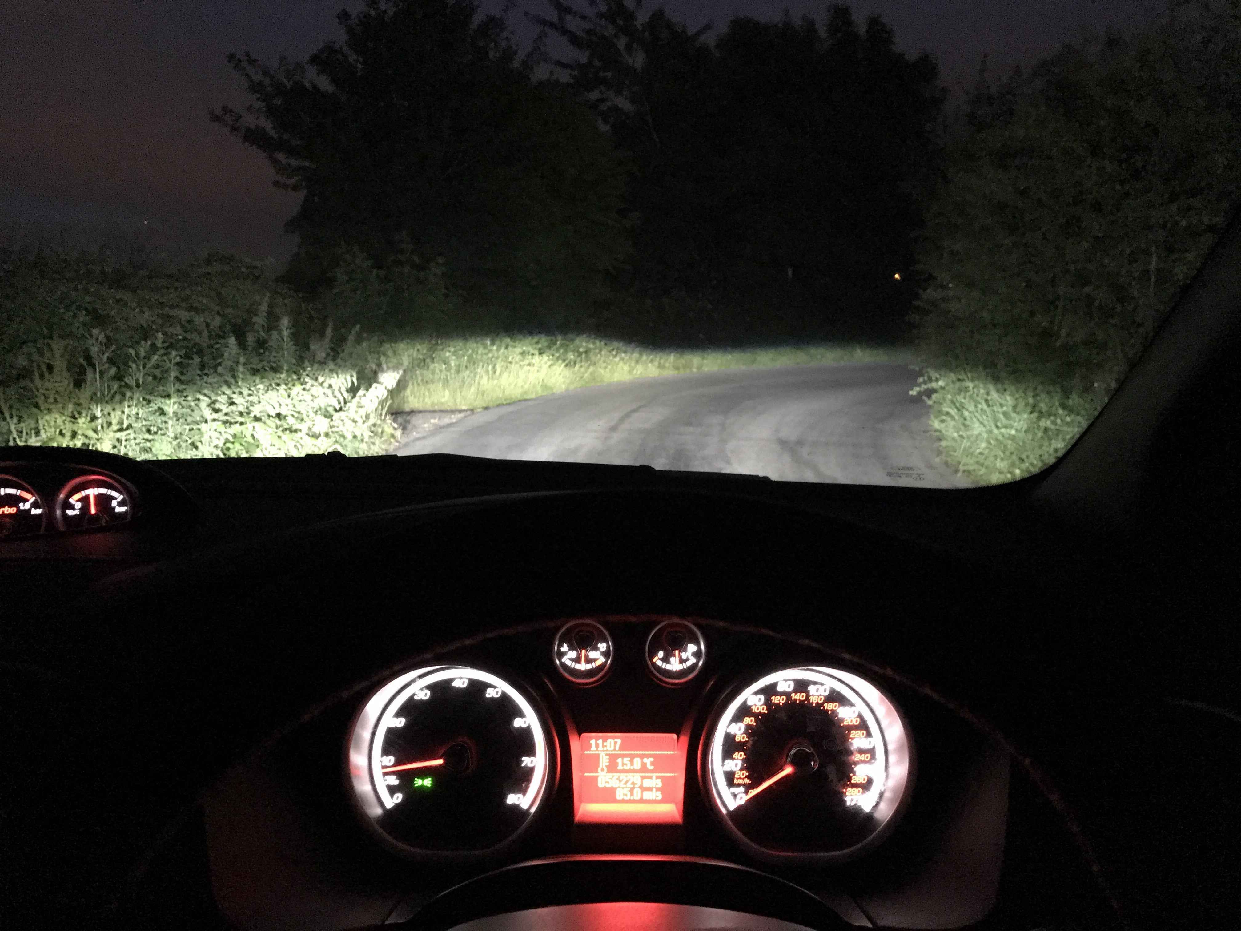 IllumiNite D1S 6000K Xenon Bulb Upgrade | Up to 50% Brighter HID (PK32s-2)