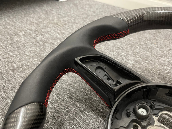 Audi A4 / S4 / RS4 B9 Carbon Fibre Custom Steering Wheel (2017+)