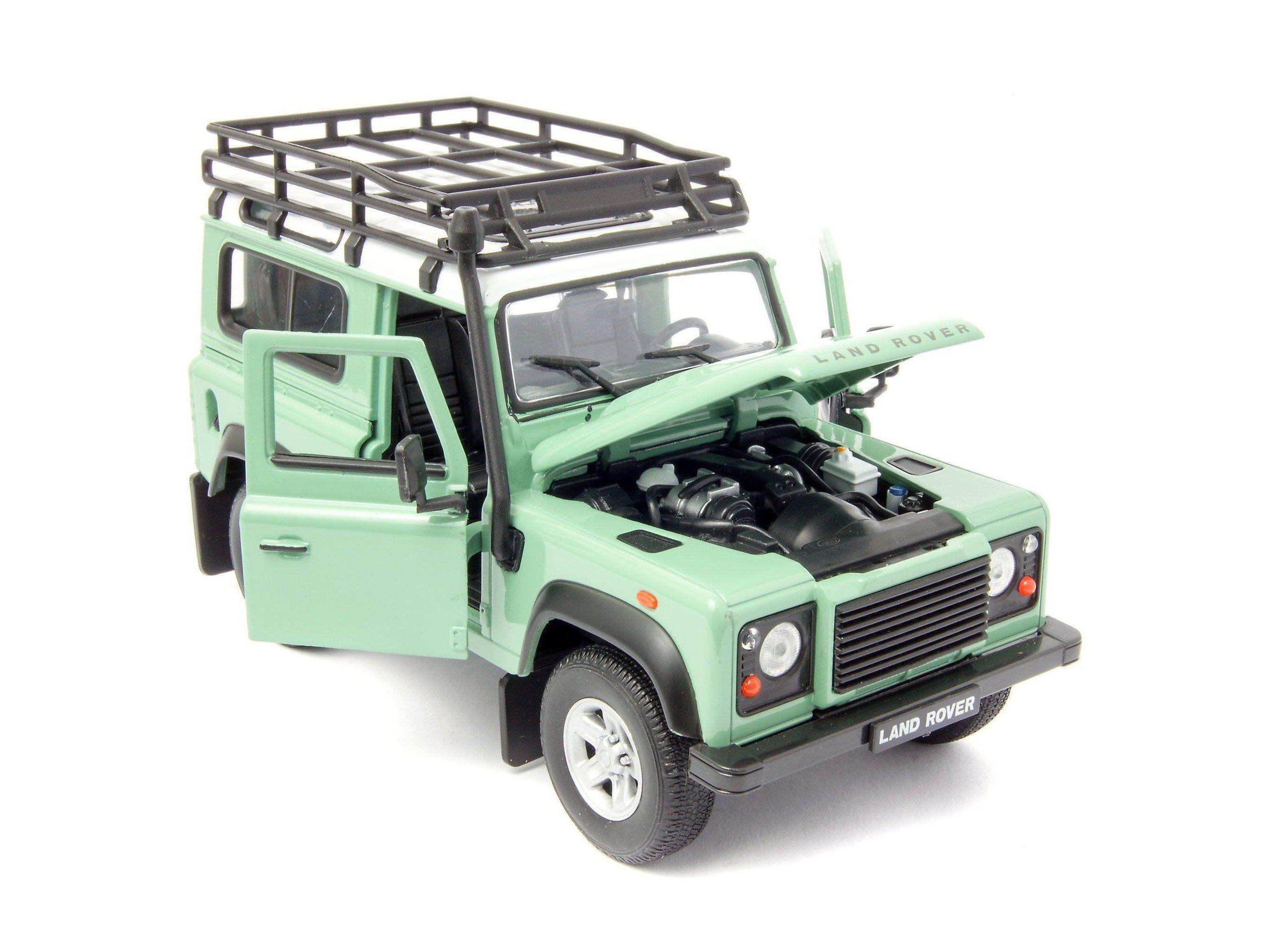Land Rover Defender 90 with snorkel green - 1:24 Scale
