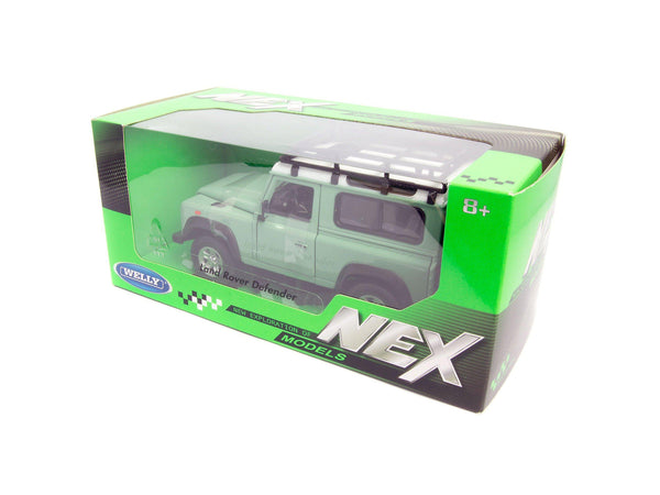 Land Rover Defender 90 with snorkel green - 1:24 Scale