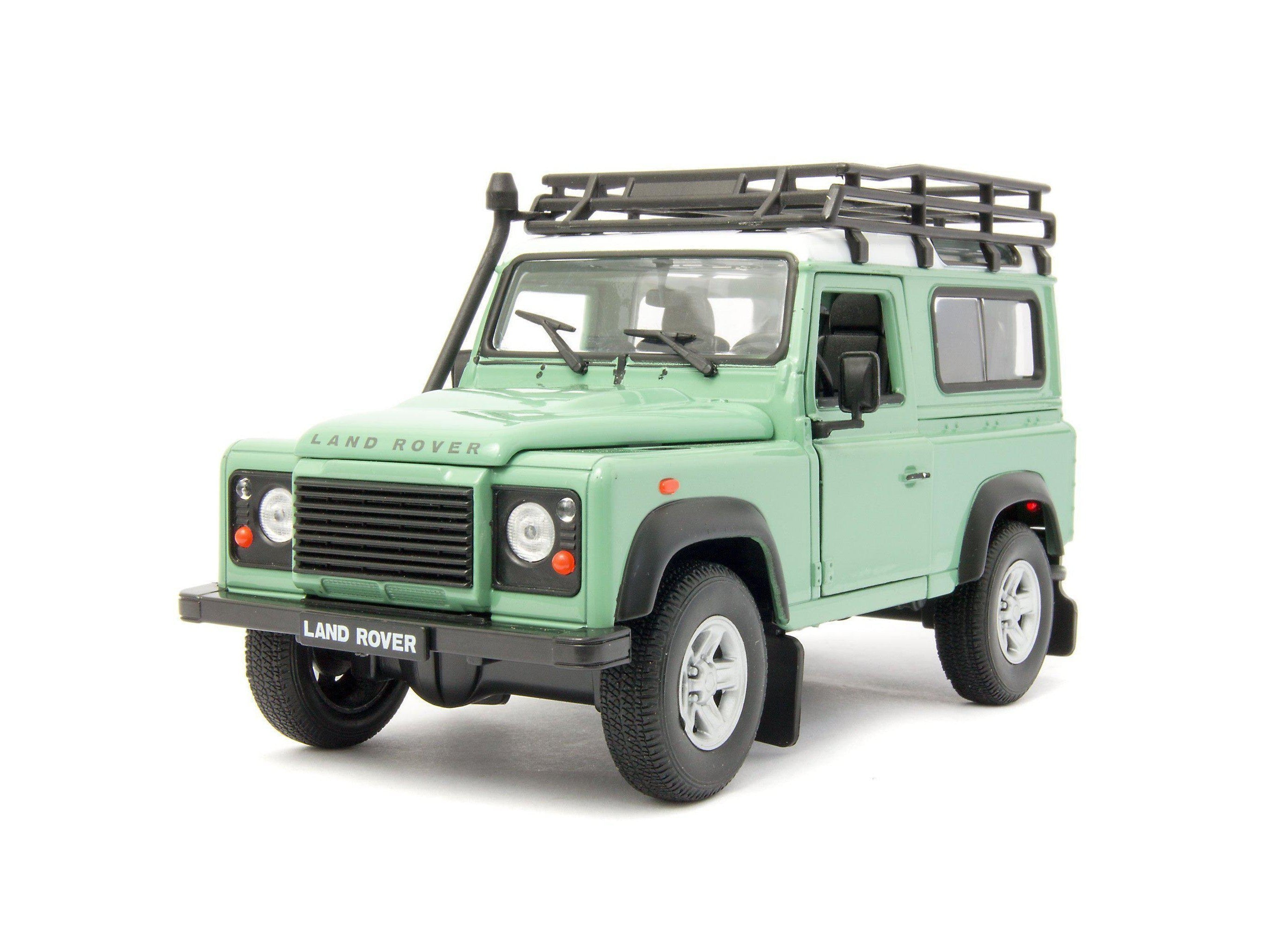 Land Rover Defender 90 with snorkel green - 1:24 Scale