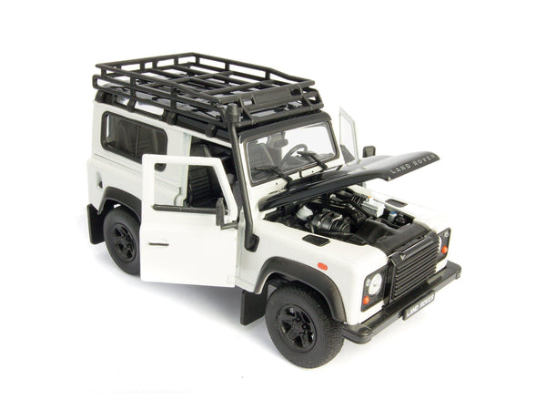 Land Rover Defender 90 with snorkel white - 1:24 Scale