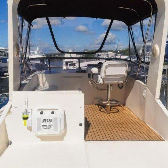 Cell LF5 Flotation Device – 2–4 People, White | 4Boats