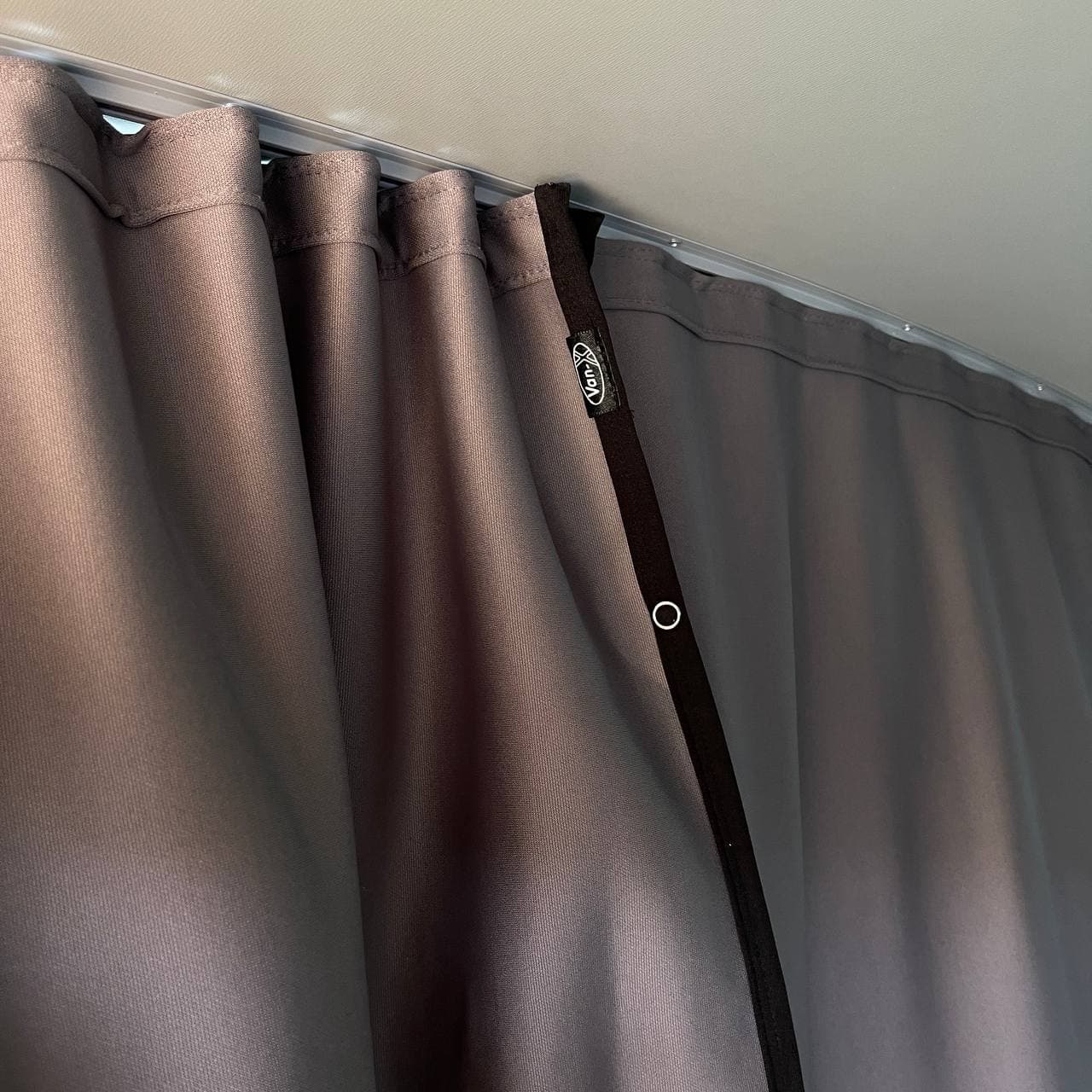 For VW Crafter Cab Divider Curtain Kit with Rail Premium Quality - Van-X