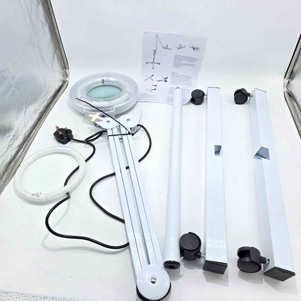 5X Magnifying Floor Lamp with Wheels – Adjustable Arm for Beauty & Tattoo