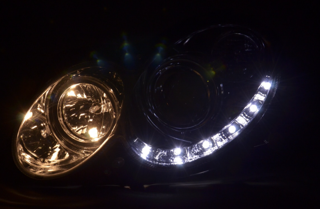 FK LED DRL Angel Eye Projektor-Scheinwerfer-Set Mercedes CLK W209 04–09 Chrom LHD